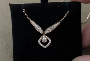 四叶草白贝母手串——天然养生饰品，绿色幸运之选，打造个性时尚佩戴体验