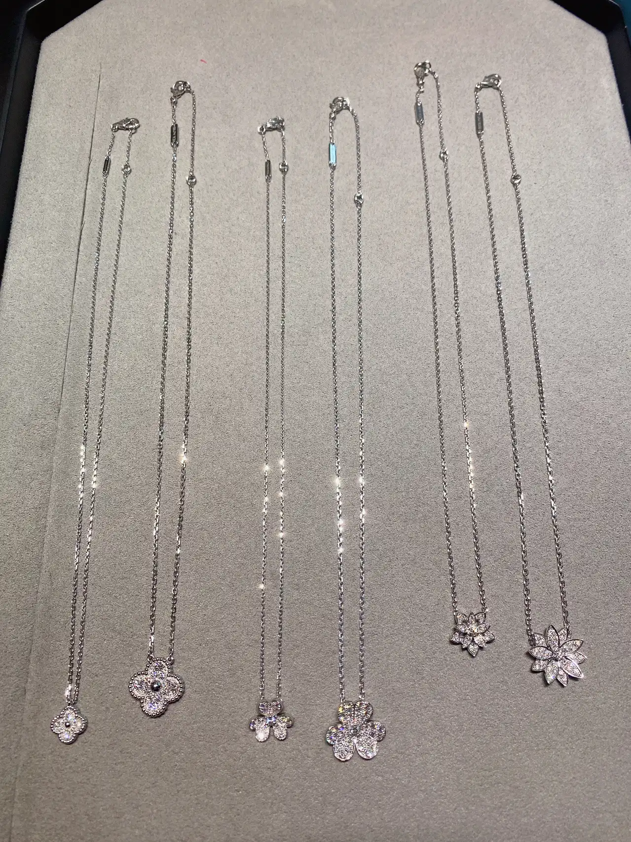 四叶草白贝母手串定制图片展示