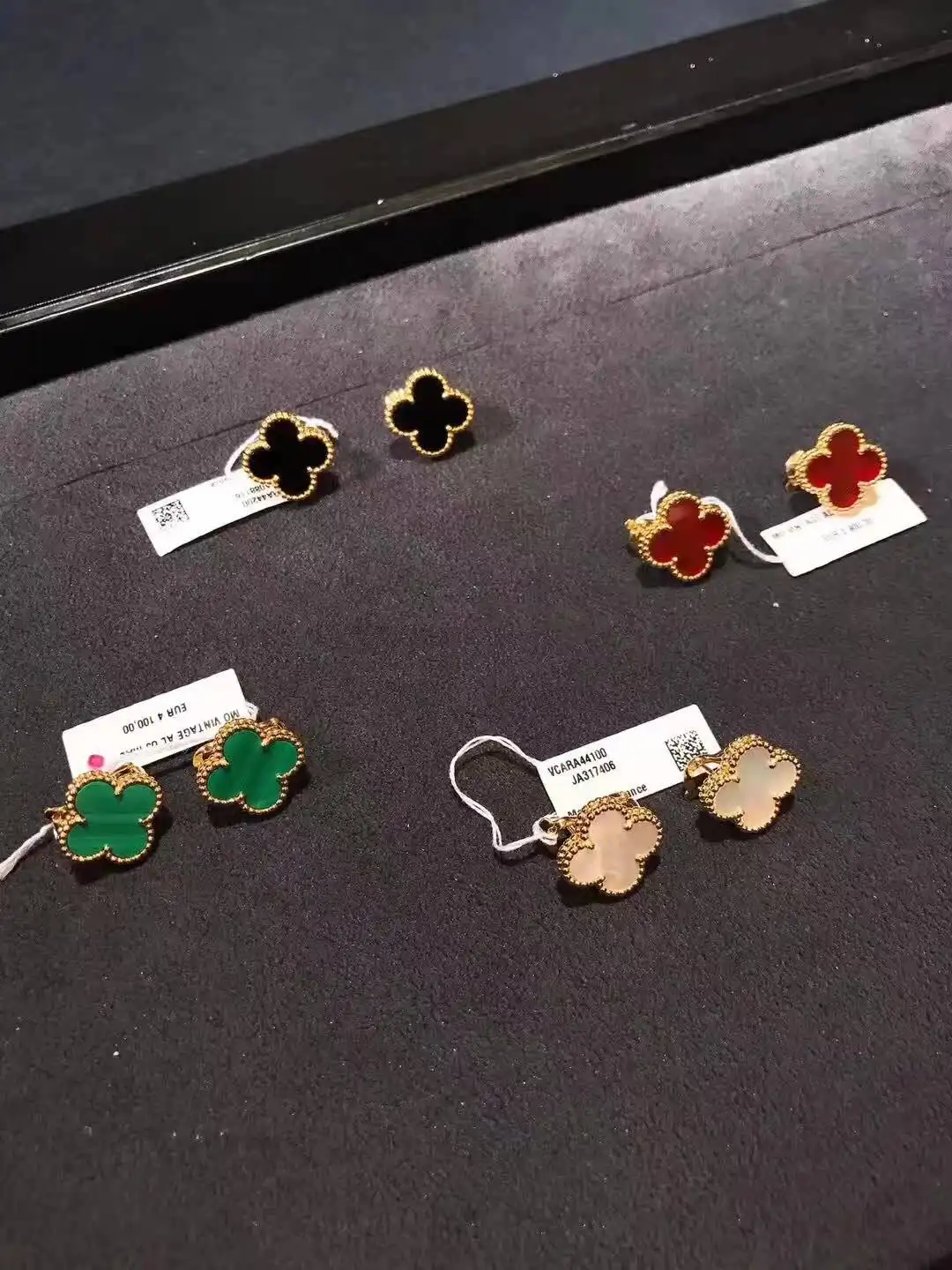 四叶草爱心项链定制图片展示
